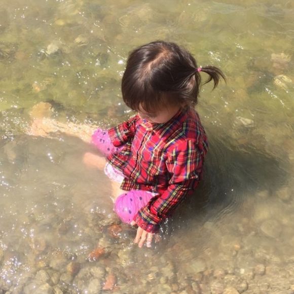 Meet your Posher, Adie - Picture 1 of 1